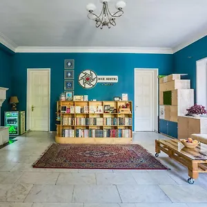 M42 Hostel